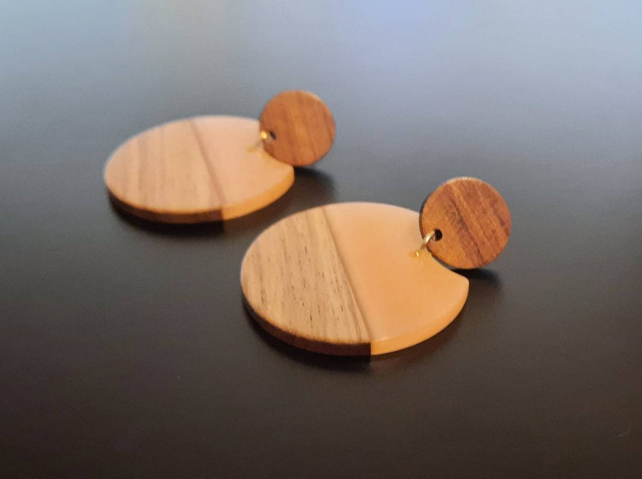 Pink marbled wooden earrings/ studs, walnut wood circles, pink synthetic resin, handmade hanging earrings, Germany, 6 cm