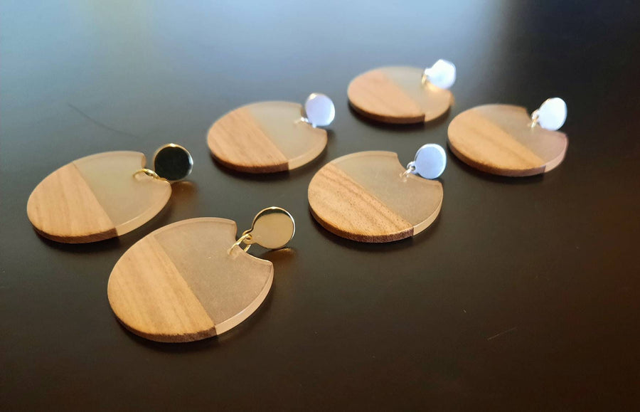 Transparent wooden earrings/ studs, walnut wood circles and transparent synthetic resin, handmade hanging earrings, Germany, 6 cm