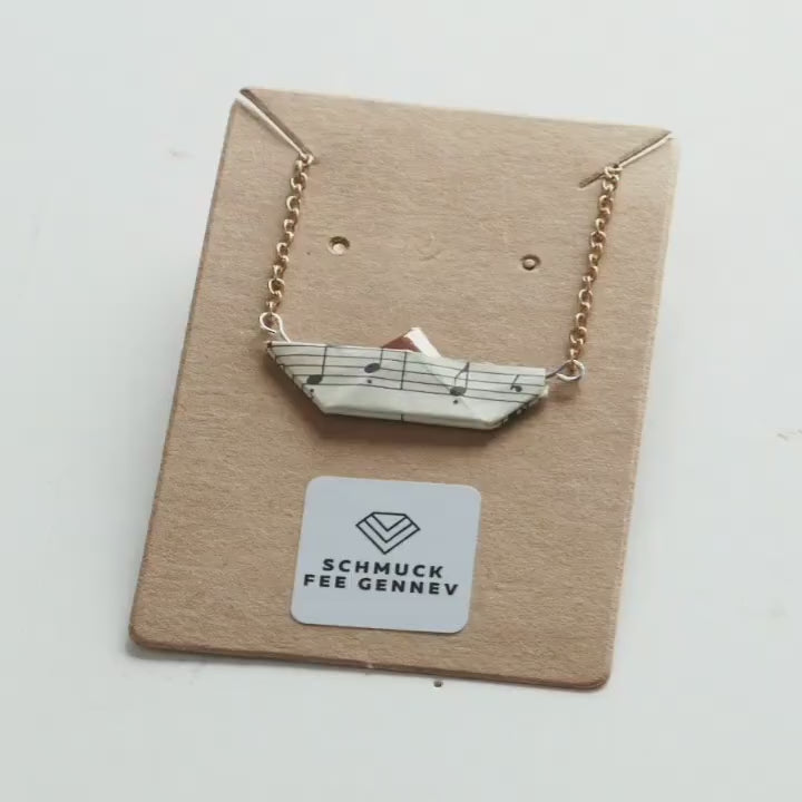 Collier avec bateau en papier de carte routière, bateau en papier, chaîne avec bateau en papier, bateau en papier plié couleur bronze / or / argent, voile, fait main, voyage, monde