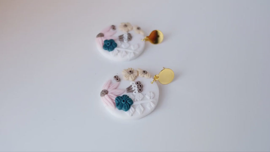 White, round polymerclay earrings with colorful flowers (yellow, blue, pink), ver. golden studs, handmade, Germany, 4 cm, creamy white