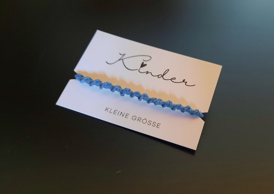 Grünes Makramee-Armband für Kinder