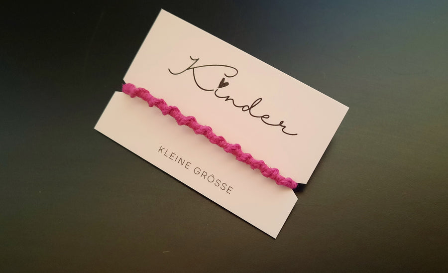 Pinknes Makramee-Armband für Kinder