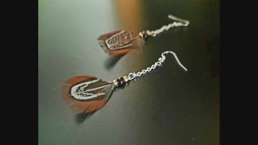 Brown-black striped feather earrings, hanging earrings with feathers and small beads (silver, gold and black), handmade, 6 cm, new