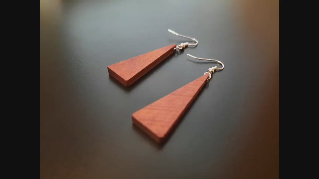 Black-brown wooden earrings in the form of long triangles, pendants made of dyed pear wood, new, handmade earrings from Germany