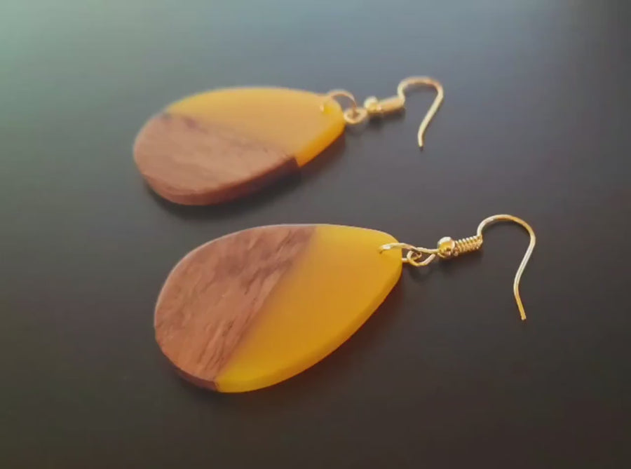 Bright yellow wooden earrings, teardrop-shaped made of walnut wood, yellow synthetic resin, real wood, handmade, yellow earrings from Germany, 6 cm