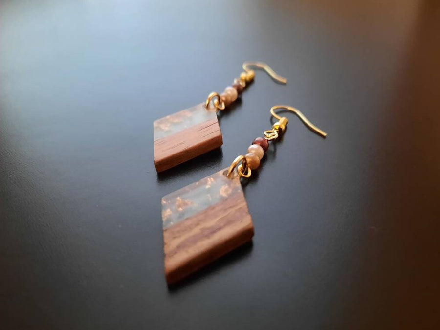 Gold-transparent wooden earrings in the form of tears made of walnut wood, resin and gold foil, new, handmade earrings from Germany, 5 cm