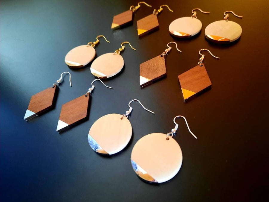 Square wooden earrings in bronze, gold and silver, beige and dark brown, walnut wood and gold foil, handmade earrings, Germany