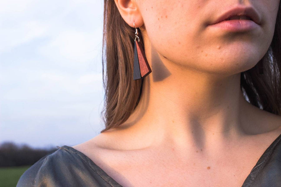 Black-brown wooden earrings in the form of long triangles, pendants made of dyed pear wood, new, handmade earrings from Germany