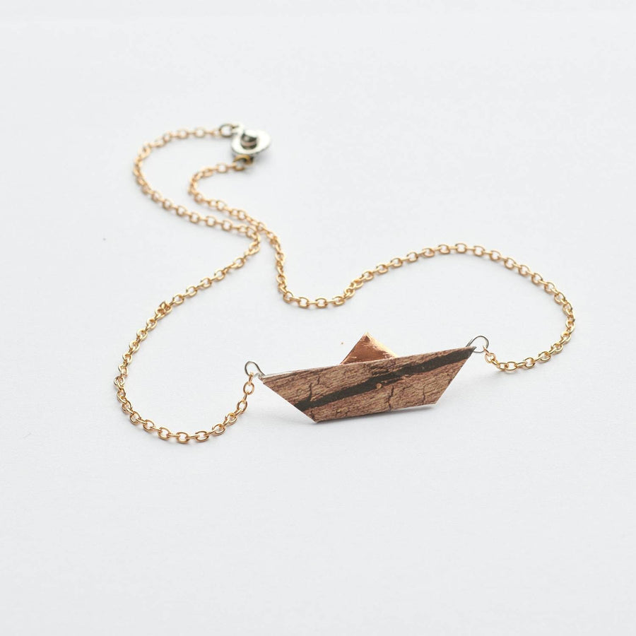 Brown paper boat, paper chain, wood look, bronze link chain, folded paper ship, ship, sail, handmade, Germany