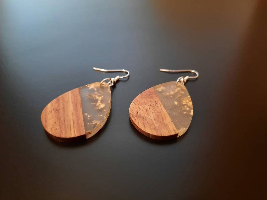 Gold-transparent wooden earrings in the form of tears made of walnut wood, resin and gold foil, new, handmade earrings from Germany, 5 cm