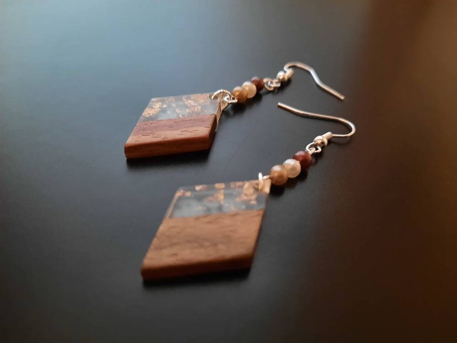 Gold-transparent wooden earrings in the form of tears made of walnut wood, resin and gold foil, new, handmade earrings from Germany, 5 cm