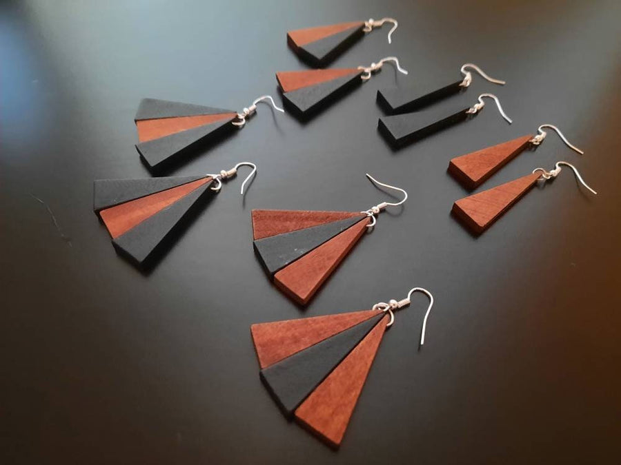 Black-brown wooden earrings in the form of long triangles, pendants made of dyed pear wood, new, handmade earrings from Germany