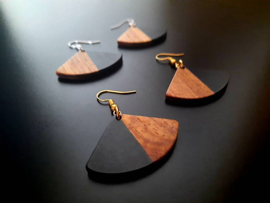 Colorful wooden earrings in the form of fans made of walnut wood and colored resin, new, handmade earrings, Germany, also nickel-free, 5 cm