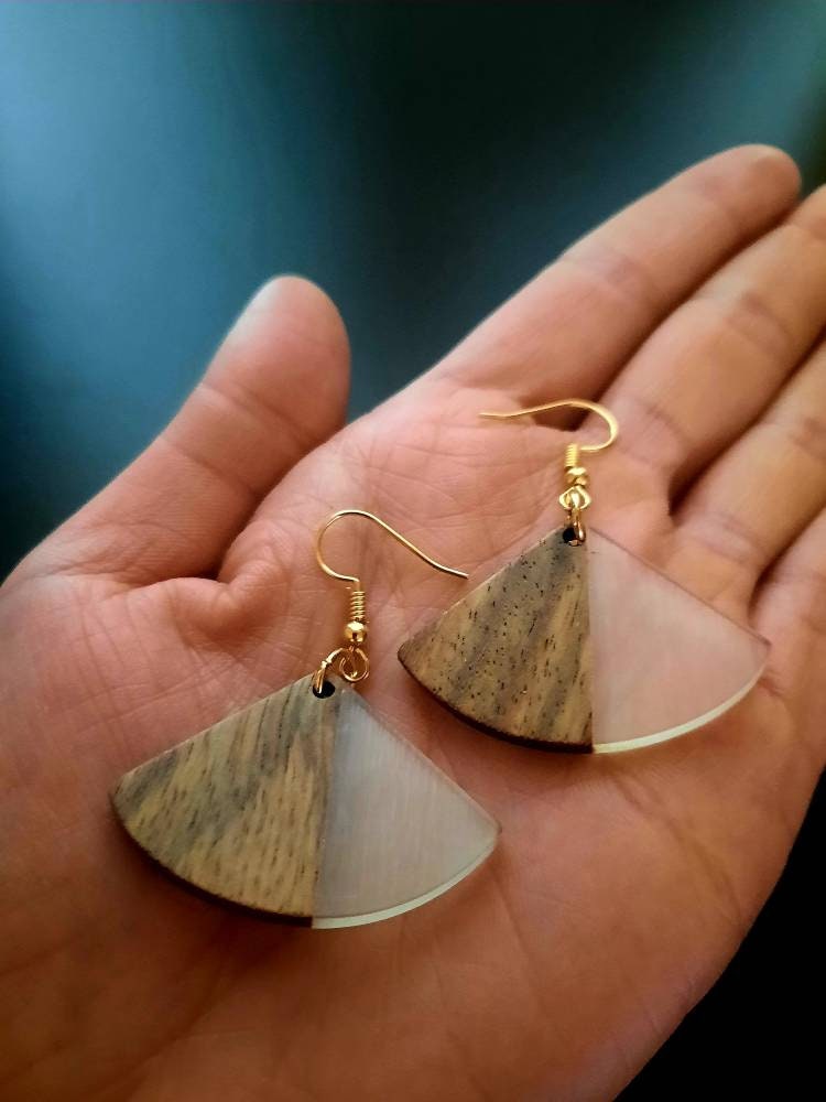 Black-brown wooden earrings, shape of fans, walnut wood and synthetic resin, new, handmade earrings, Germany, also nickel-free, 5 cm