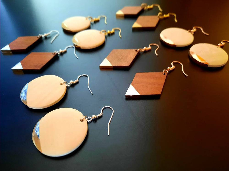 Square wooden earrings in bronze, gold and silver, beige and dark brown, walnut wood and gold foil, handmade earrings, Germany