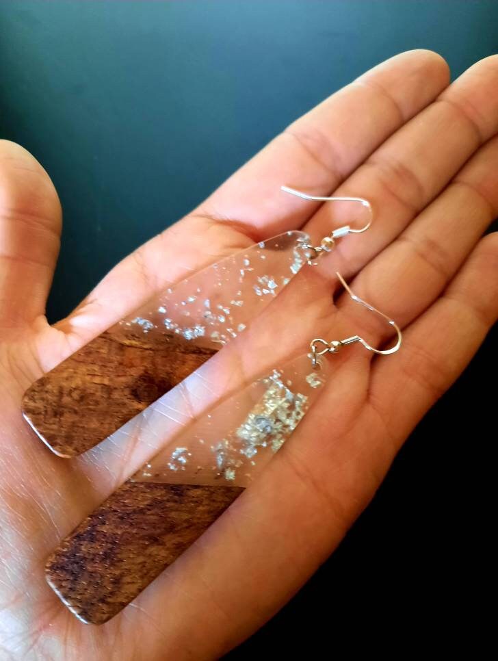 Silver-transparent wooden earrings in the form of elongated tears, made of walnut wood, synthetic resin and silver foil, handmade, Germany, 8 cm