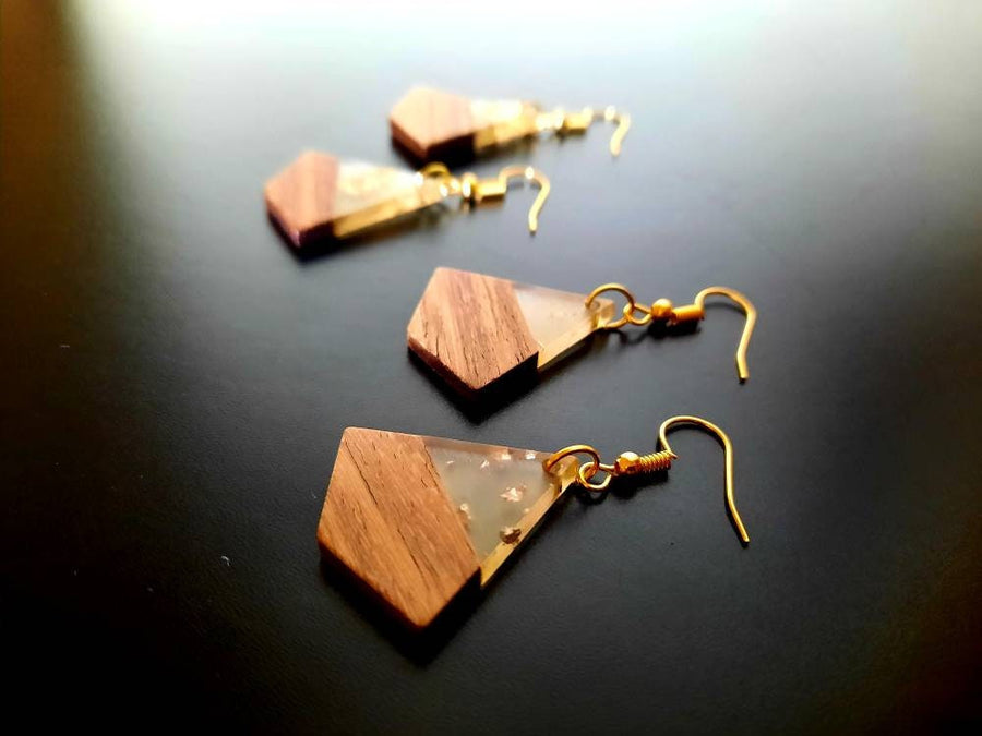 Gold-transparent wooden earrings, shape of dragon squares, walnut wood, resin and gold foil, new handmade earrings, Germany, 4 cm