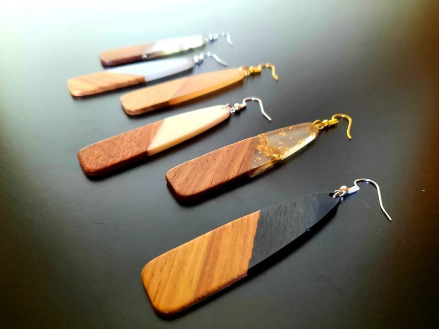 Rose/salmon-brown wooden earrings in the form of elongated tears, walnut wood and grey synthetic resin, handmade earrings from Germany, 8 cm