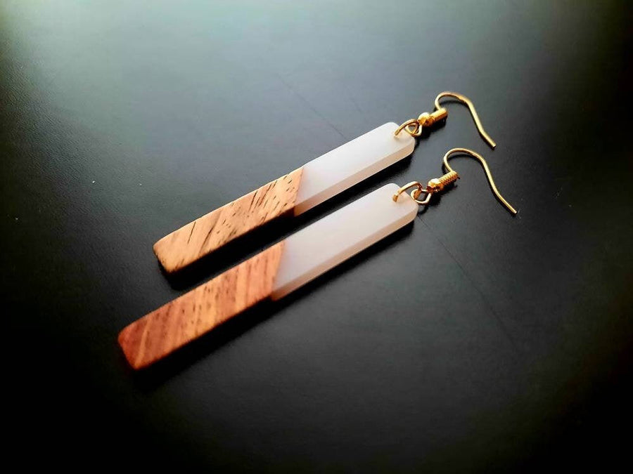 Frosted glass/ light grey-brown wooden earrings in the form of long rods, made of walnut wood, synthetic resin, handmade earrings, Germany, 7 cm