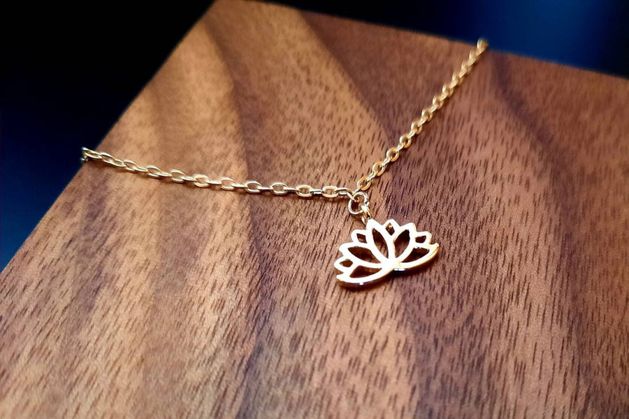 Gold-plated necklace with lotus flower, fine gold-plated link chain with extension chain and golden pendant in yellow gold, handmade, new