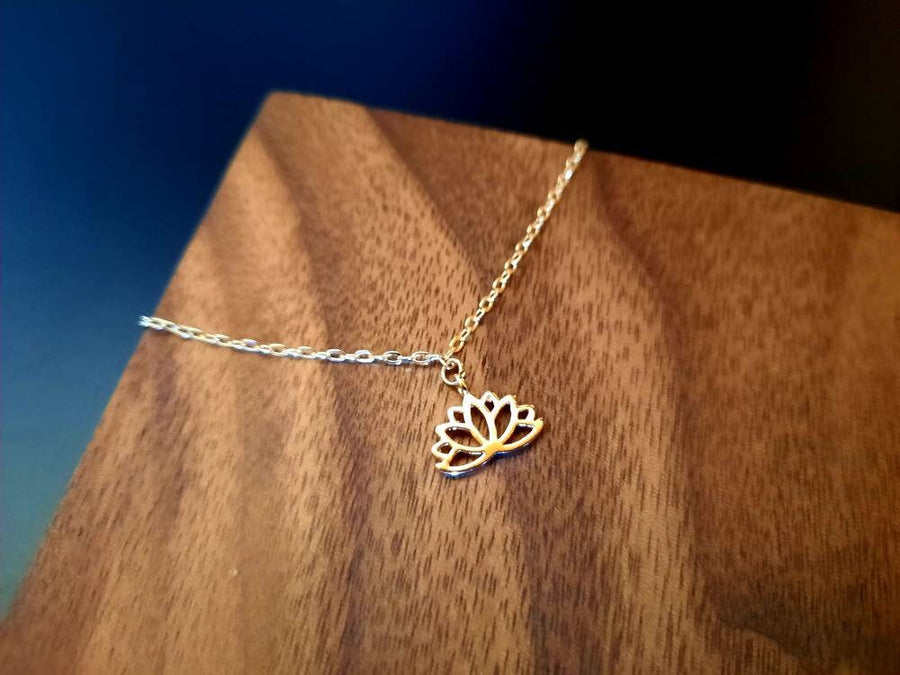 Gold-plated necklace with lotus flower, fine gold-plated link chain with extension chain and golden pendant in yellow gold, handmade, new