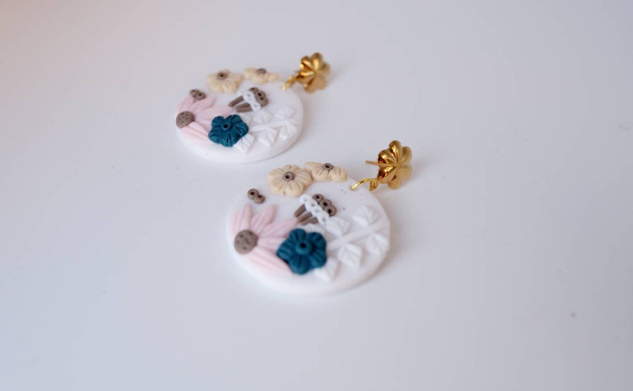 White, round polymerclay earrings with colorful flowers (yellow, blue, pink), ver. golden studs, handmade, Germany, 4 cm, creamy white