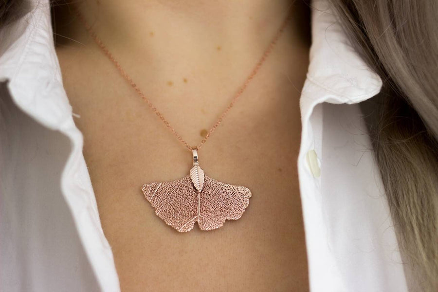 Chaîne avec feuille de ginkgo plaquée or rosé, feuille de ginkgo plaquée or rosé, collier avec pendentif en filigrane, feuille véritable, or rosé, chaîne, Allemagne, fait main, nouveau