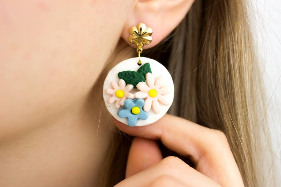 White, round polymerclay earrings with colorful flowers (yellow, blue, pink), ver. golden studs, handmade, Germany, 4 cm, creamy white