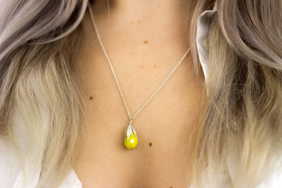 Yellow agate as a necklace with silver link chain. Genuine silver, nickel-free, real semi-precious stone, agate, yellow, handmade necklace, unique