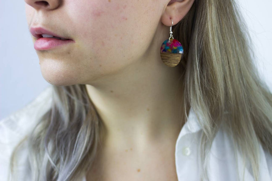 Yellow wooden earrings, circular, walnut wood, yellow synthetic resin, handmade, hanging earrings, handmade earrings from Germany, bright yellow