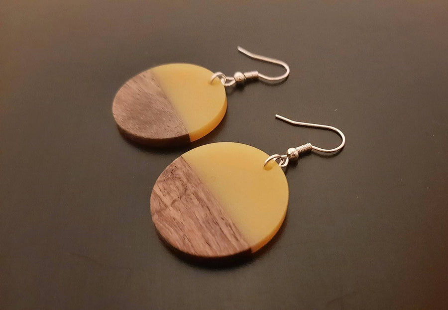 Yellow wooden earrings, circular, walnut wood, yellow synthetic resin, handmade, hanging earrings, handmade earrings from Germany, bright yellow