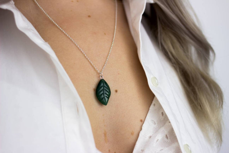 Green Aventurine on silver chain made of 925 sterling silver, necklace, gemstone pendant, semi-precious stone, green, 40-50 cm, handmade, Germany