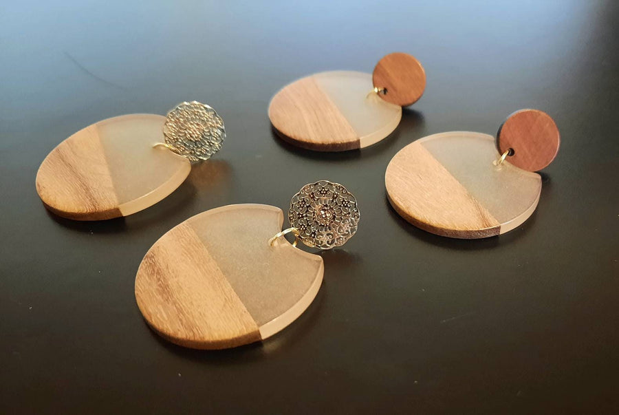 Transparent wooden earrings/ studs, walnut wood circles and transparent synthetic resin, handmade hanging earrings, Germany, 6 cm