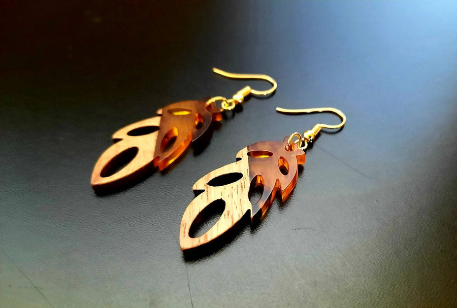 Purple-gold wooden earrings in the form of walnut wood leaves, purple resin and gold foil, new, handmade earrings from Germany, 3 cm