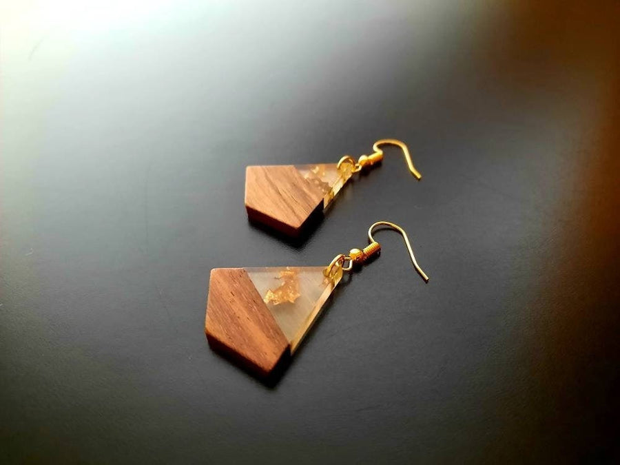 Gold-transparent wooden earrings, shape of dragon squares, walnut wood, resin and gold foil, new handmade earrings, Germany, 4 cm