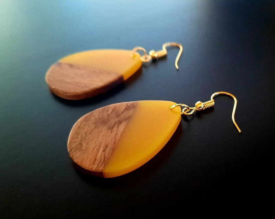 Bright yellow wooden earrings, teardrop-shaped made of walnut wood, yellow synthetic resin, real wood, handmade, yellow earrings from Germany, 6 cm