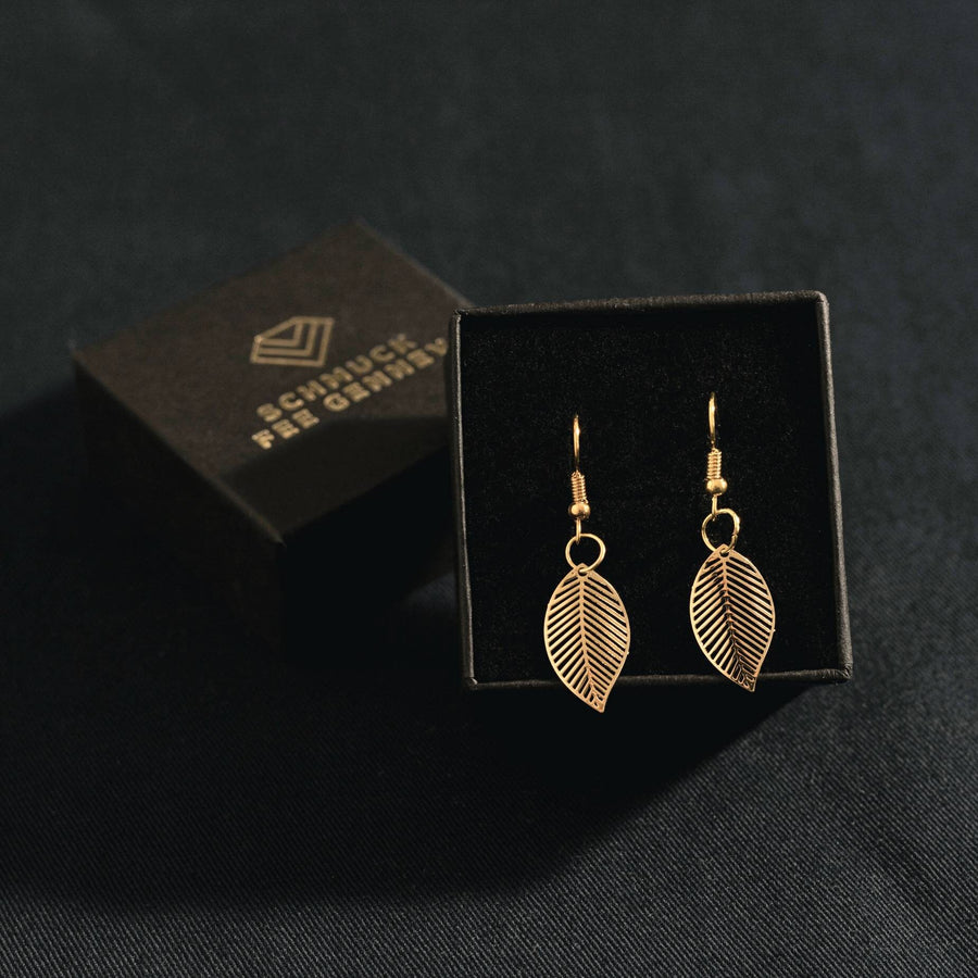 Golden hanging earrings with gilded leaves, earrings with delicate leaves in yellow gold gold (14k yellow gold), pure handmade