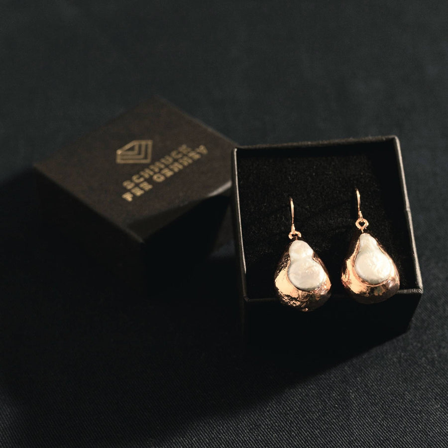 Rose gold earrings with large, white freshwater pearl, rose gold gold-plated, genuine cultured pearl in white, hanging earrings in rose gold, handmade