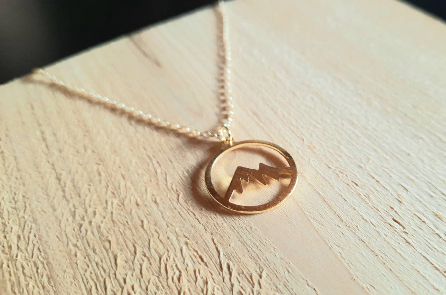 Gold earrings with mountains in gold, hanging earrings with round pendant with mountain range, brushed circle plated in yellow gold, from Germany