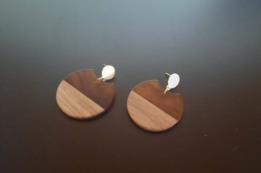 Light blue wooden earrings / studs round, circles of walnut wood and synthetic resin with triangles, handmade hanging earrings, Germany, 6 cm