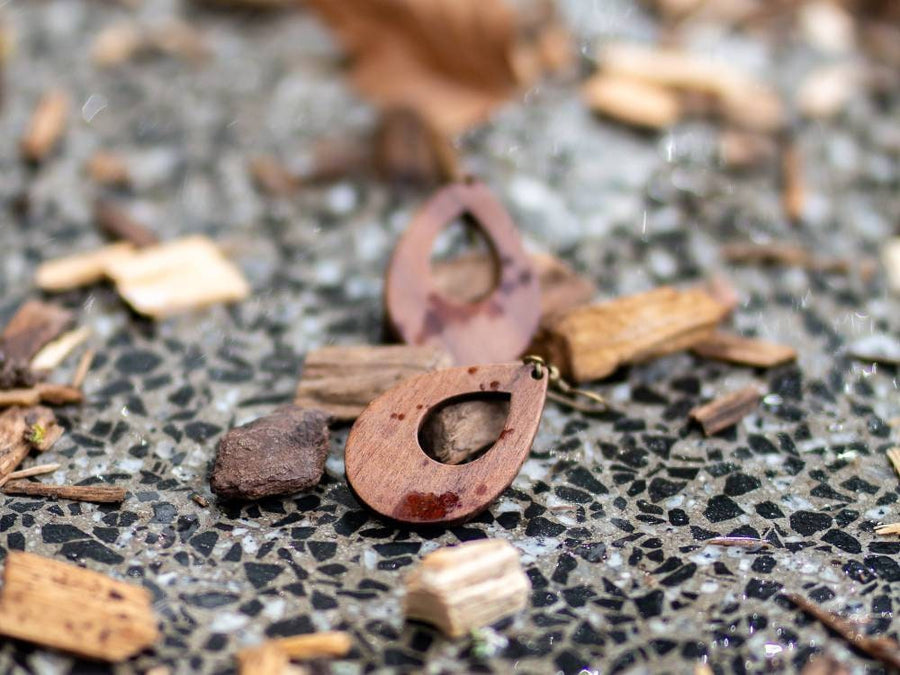 Tear-shaped wooden earrings, real wood in light brown, natural and handmade earrings from Germany, 6 cm, handmade, wood