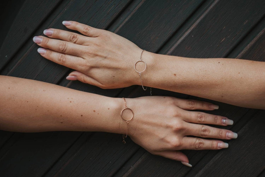 Rosegoldenes Armband minimalistisch mit Kreis, 925er Sterlingsilber, Echtsilber vergoldet, kreisrunder Anhänger, Handarbeit aus Deutschland