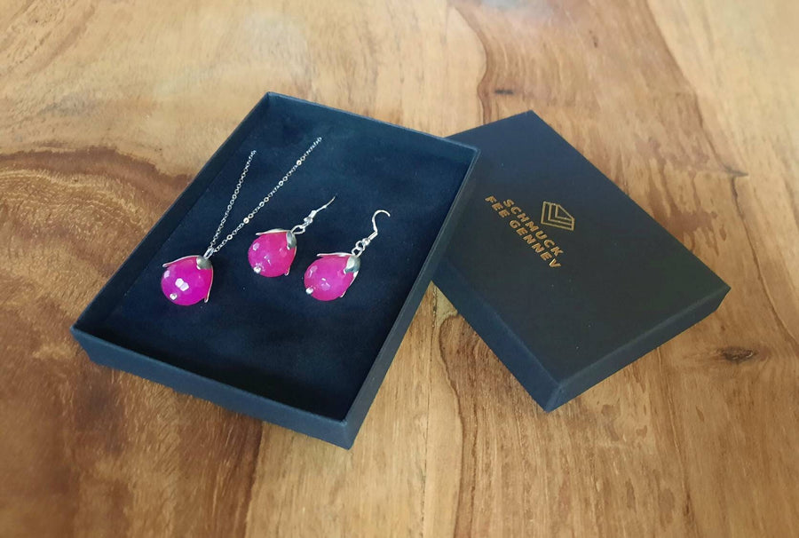 Pinkner Agate as hanging earrings with silver setting. Real silver, nickel-free, real agate in pink, handmade in Germany, gemstone