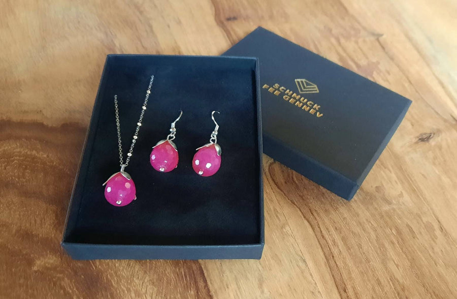 Jewelry set pink agate in silver, consisting of hanging earrings and necklace made of real silver (925 sterling silver), real agate, pink