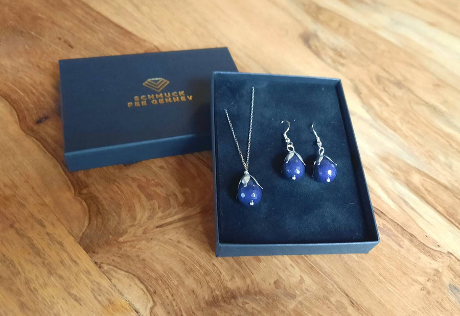 Jewelry set blue agate, consisting of hanging earrings and necklace made of real silver (925 sterling silver), real agate in dark blue